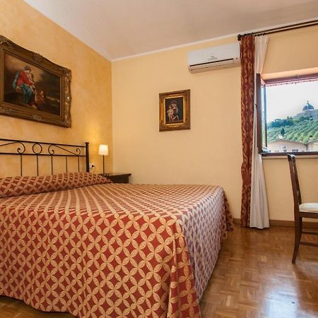 La Vecchia Fattoria Hotel Loreto Eksteriør billede