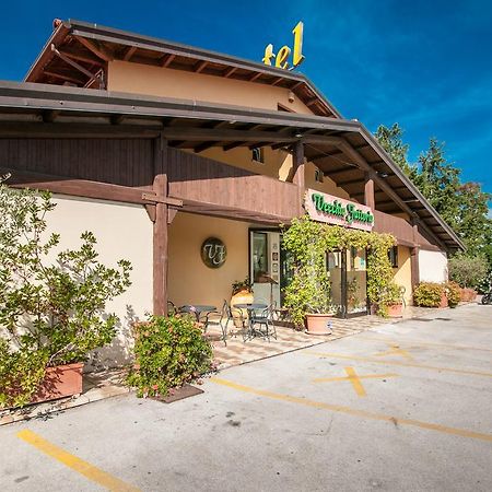 La Vecchia Fattoria Hotel Loreto Eksteriør billede